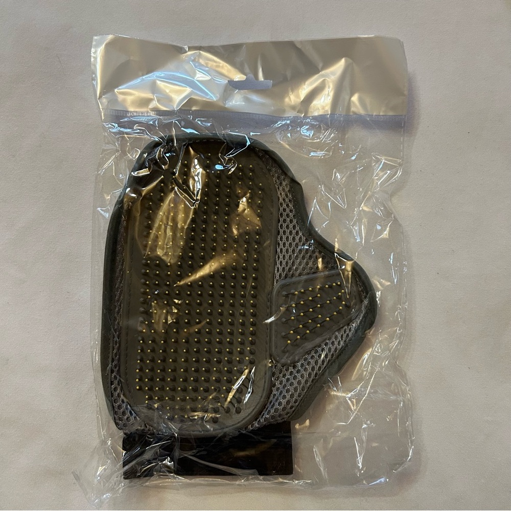🐕‍🦺3 for $20 - Pet Grooming Glove with Rubber Bristles